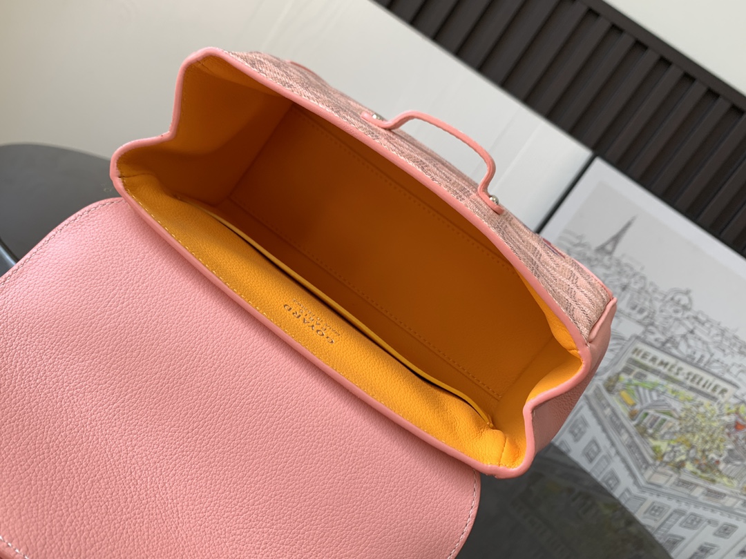 Bagsaaa G09ard Saïgon Mini Bag Pink - 15 x 7.5 x 20 cm