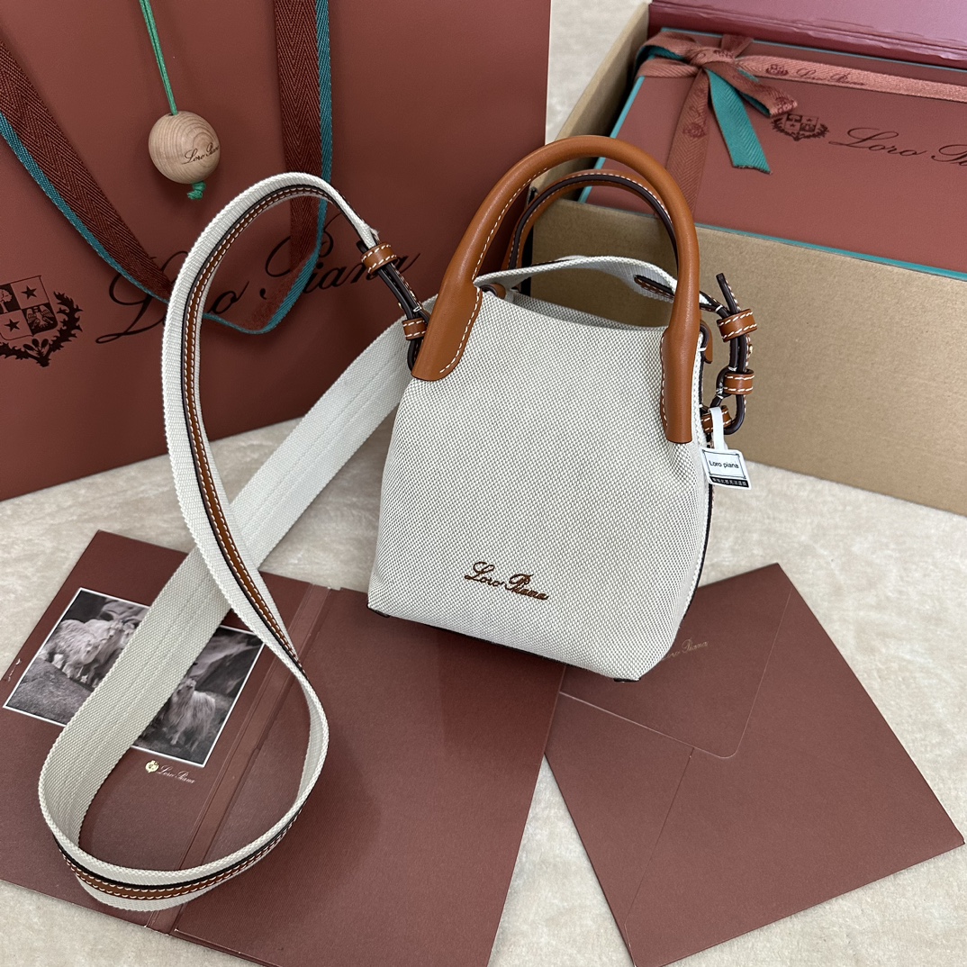 Bagsaaa L0r0 P1ana Micro Bale Bag Cotton & Linen - 13 x 13 x 16 cm