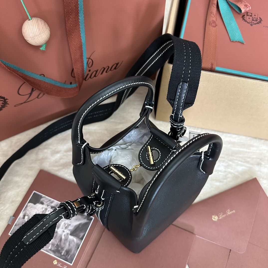 Bagsaaa L0r0 P1ana Micro Bale Bag Black - 13 x 13 x 16 cm