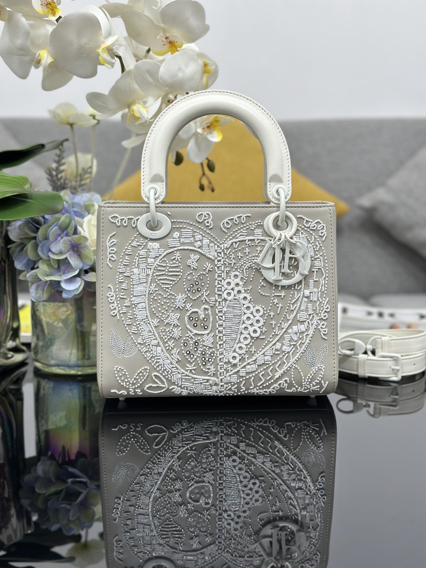 Bagsaaa D10r Medium Lady Art - 24 x 20 x 11 cm