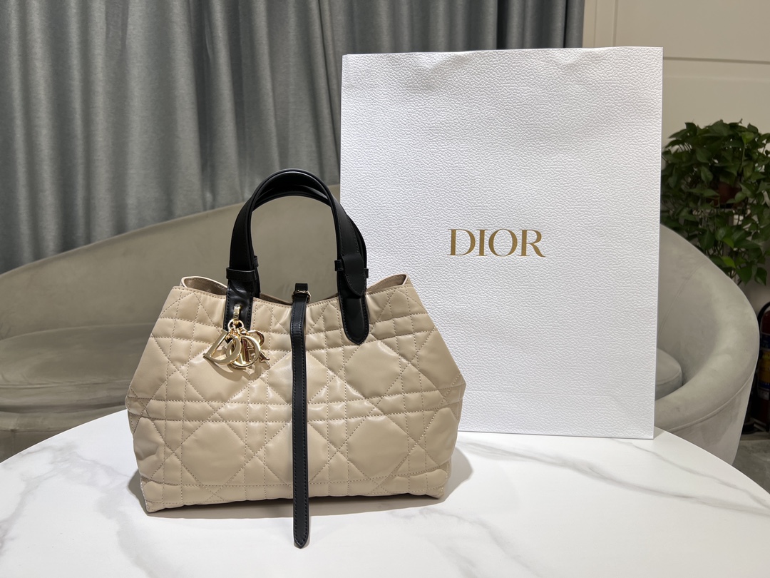 Bagsaaa Small D10r Toujours Bag Rope Beige and Black Macrocannage Calfskin - 23 x 14 x 12 cm