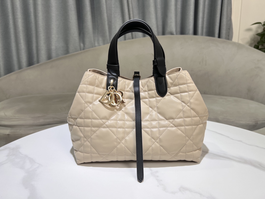 Bagsaaa Medium D10r Toujours Bag Rope Beige and Black Macrocannage Calfskin - 28.5 x 21.5 x 17 cm