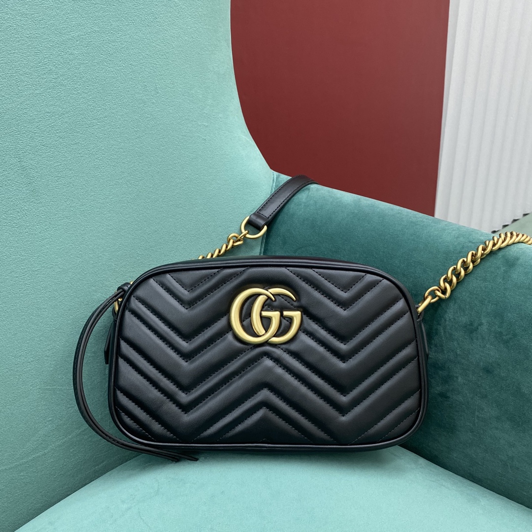 Bagsaaa Gvc*1 GG Marmont Small Shoulder Bag 447632 Black & Gold - 24 x 13 x 7cm