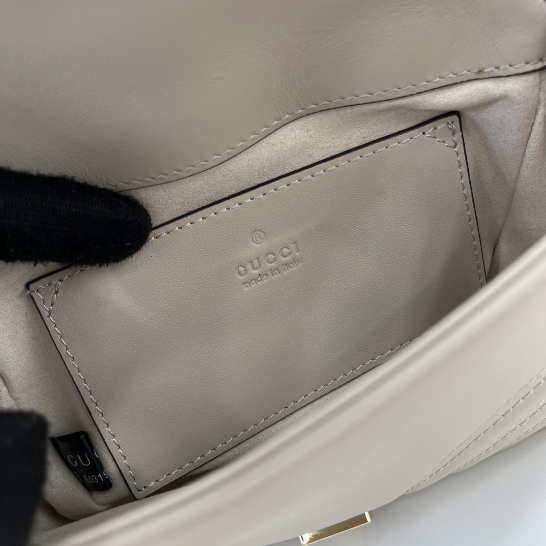 Bagsaaa Gvc*1 GG Marmont Mini Top Handle Bag 811238 Light Gray - 17x13x6cm