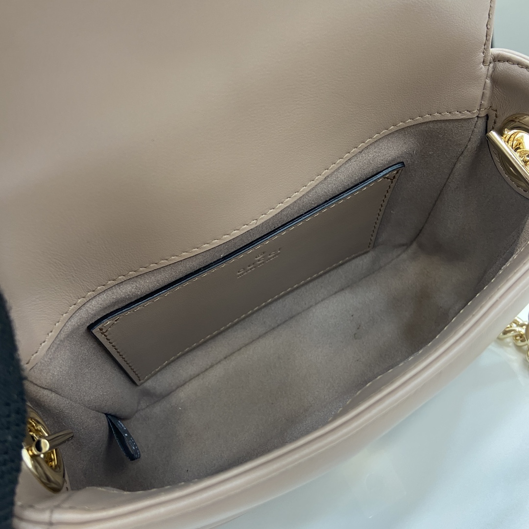 Bagsaaa Gvc*1 GG Marmont Mini Top Handle Bag 811238 Beige - 17x13x6cm