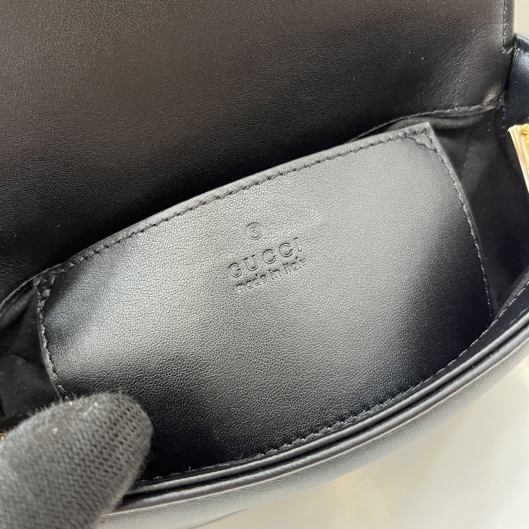Bagsaaa Gvc*1 GG Marmont Mini Top Handle Bag 811238 Black - 17x13x6cm