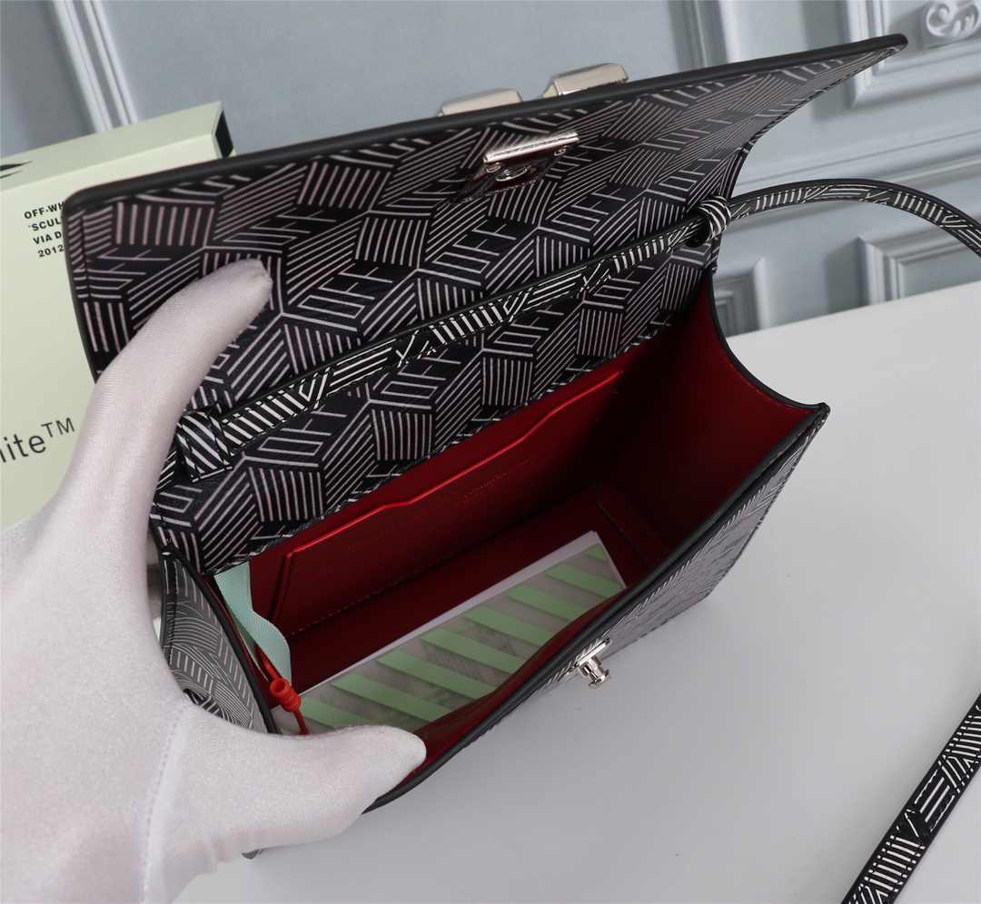 Bagsaaa Off White Bag 25.5cm