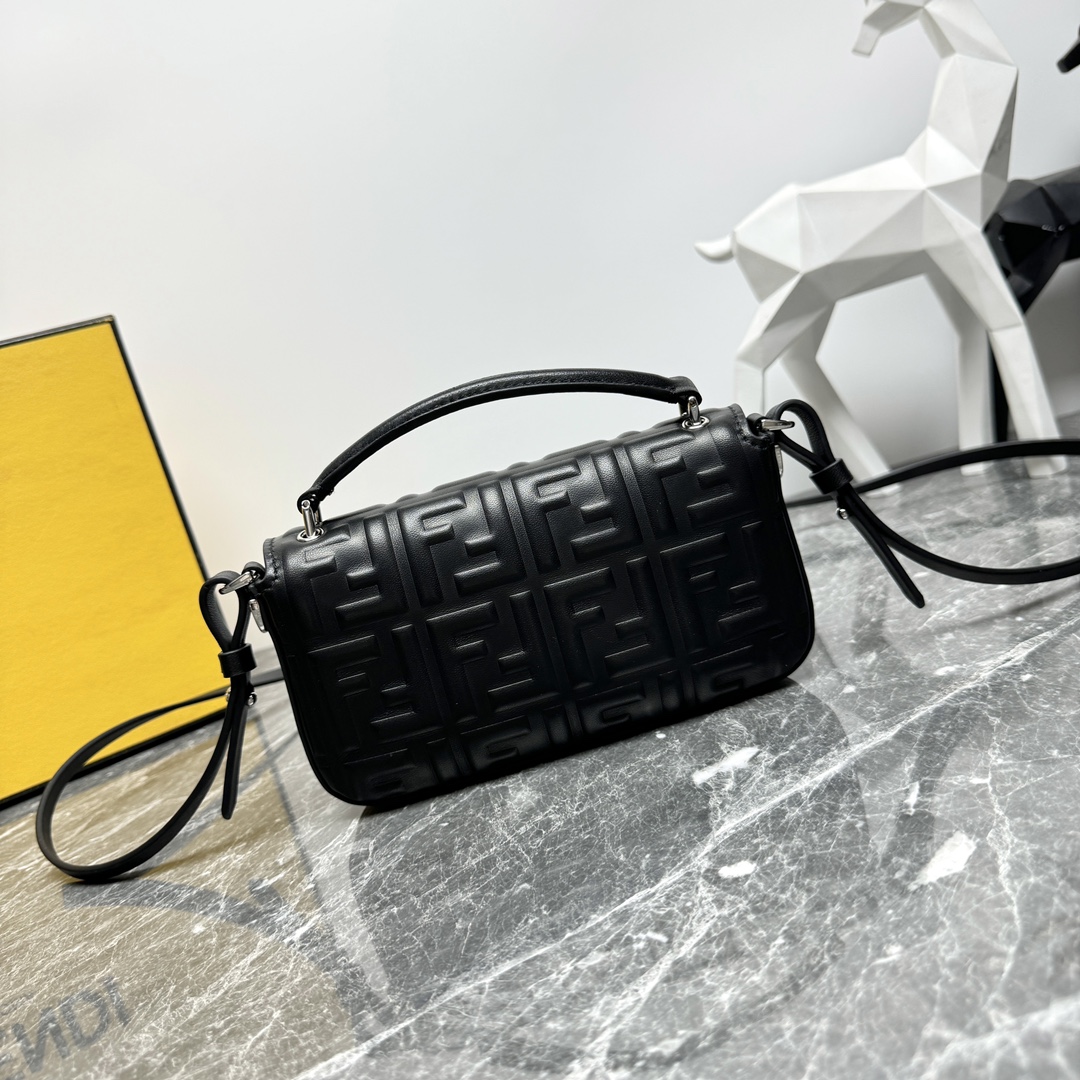 Bagsaaa F**di Baguette Phone Pouch Black Nappa Leather & Silver - 19x3x11 cm