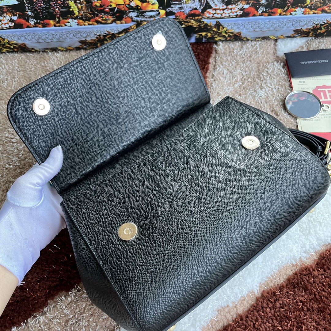 Bagsaaa Dolce&Gabbana Black Sicily Handbag - 25x20X12cm