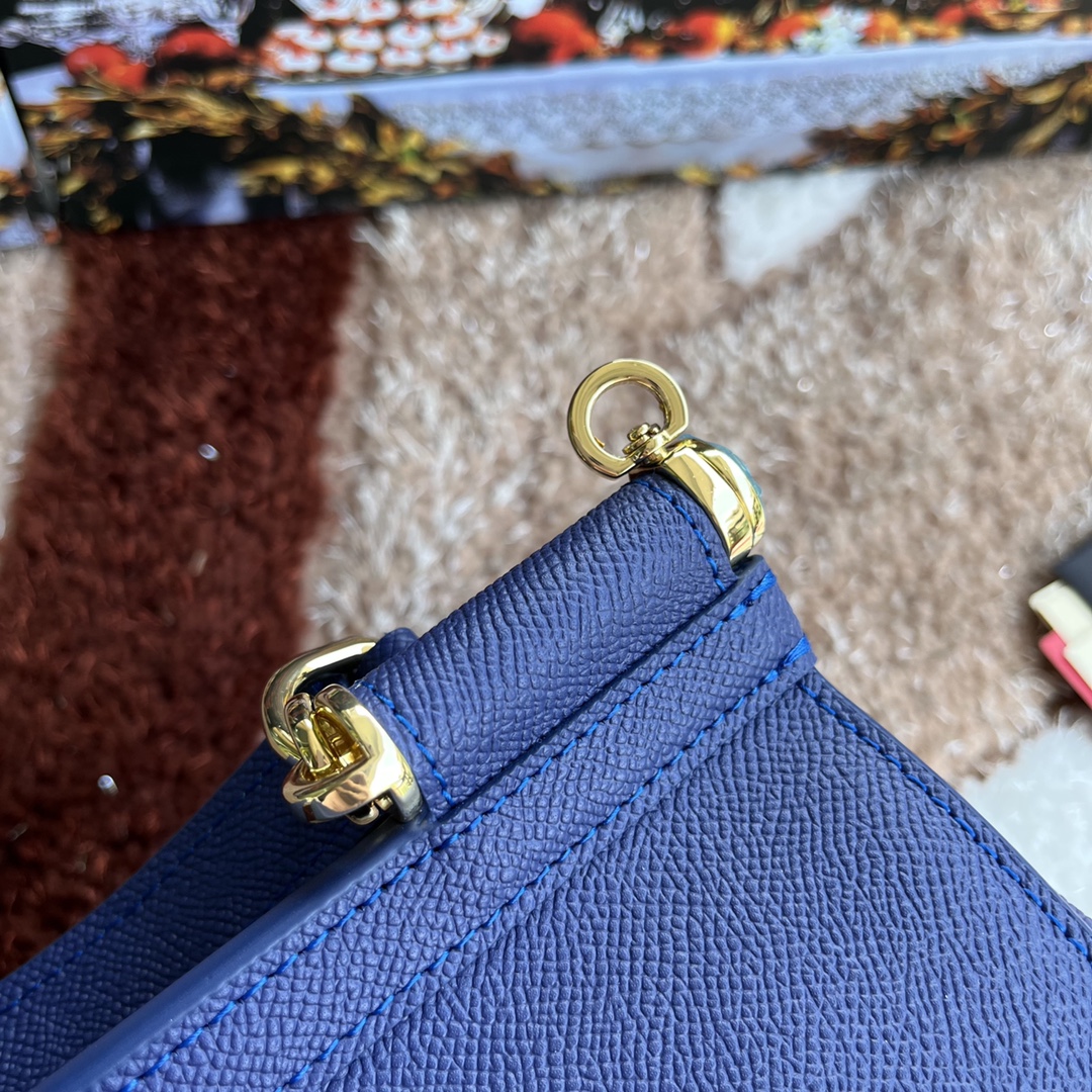 Bagsaaa Dolce&Gabbana Blue Sicily Handbag - 25x20X12cm