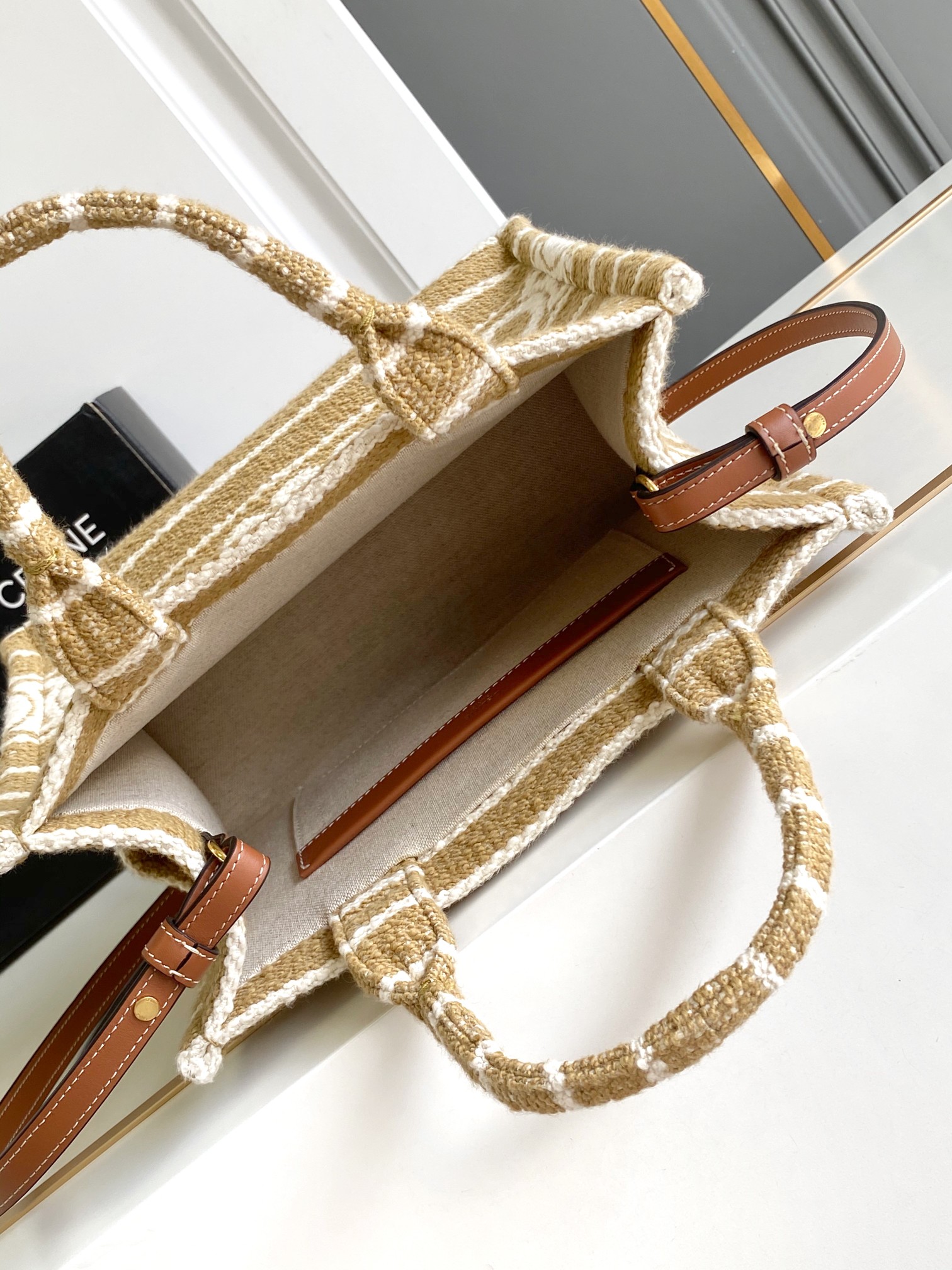 Bagsaaa Ce1i*e Small Cabas Thais In Striped Textile With Triomphe - 25.5 x 18.5 x 12 CM