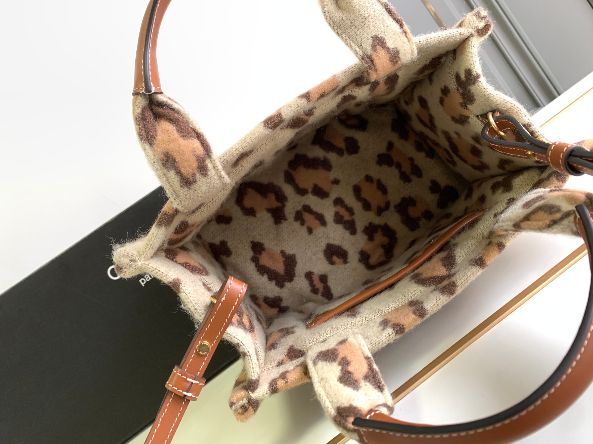 Bagsaaa Ce1i*e Small Cabas Thais In Leopard Textile And Calfskin - 25.5 x 18.5 x 12 CM