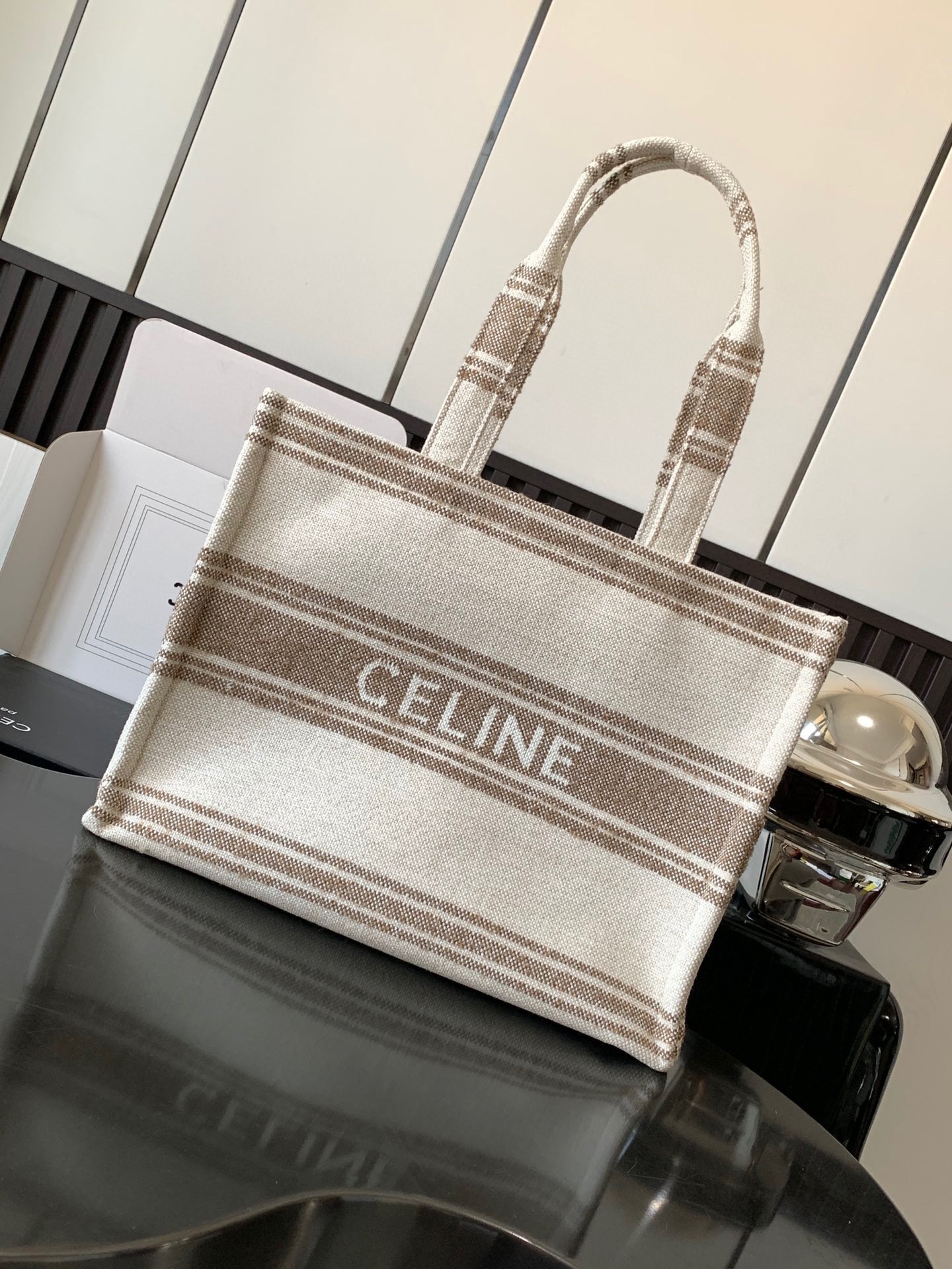 Bagsaaa Ce1i*e Large Cabas Thais In Striped Textile With Ce1i*e Jacquard Tan - 40 x 30 x 16 CM