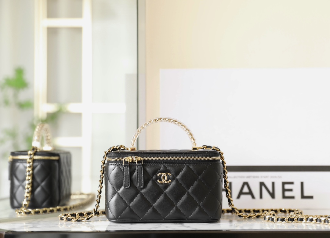 Bagsaaa Ch**el Mini Vanity Top Handle Case Black Lambskin - 9.5x17x8 cm