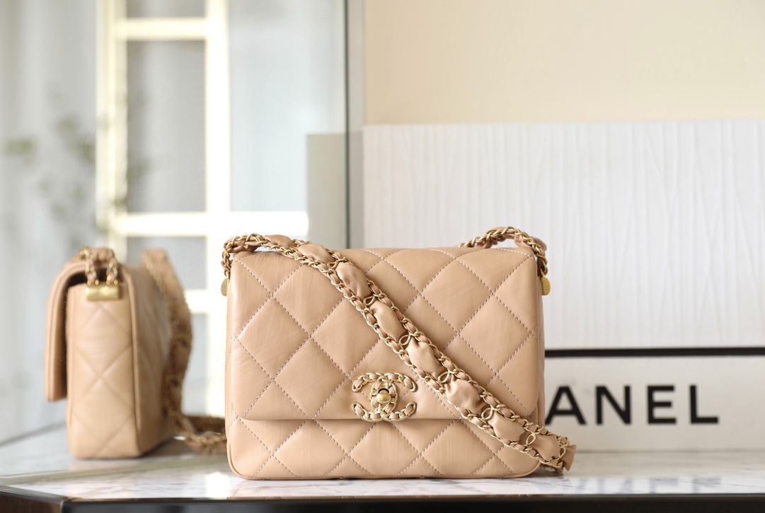 Bagsaaa Ch**el Shoulder Bag Nude Lambskin & Gold - 20x5x15 cm