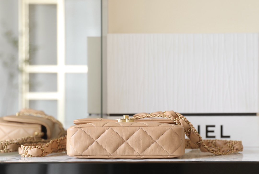 Bagsaaa Ch**el Shoulder Bag Nude Lambskin & Gold - 20x5x15 cm