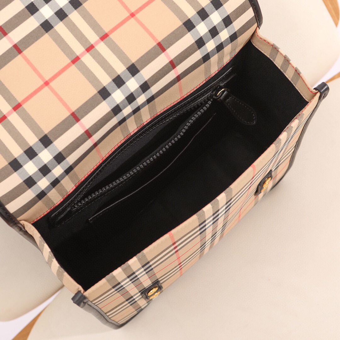 Bagsaaa Bv*b*rry Kid Shoulder Bag - 18X16X7 cm
