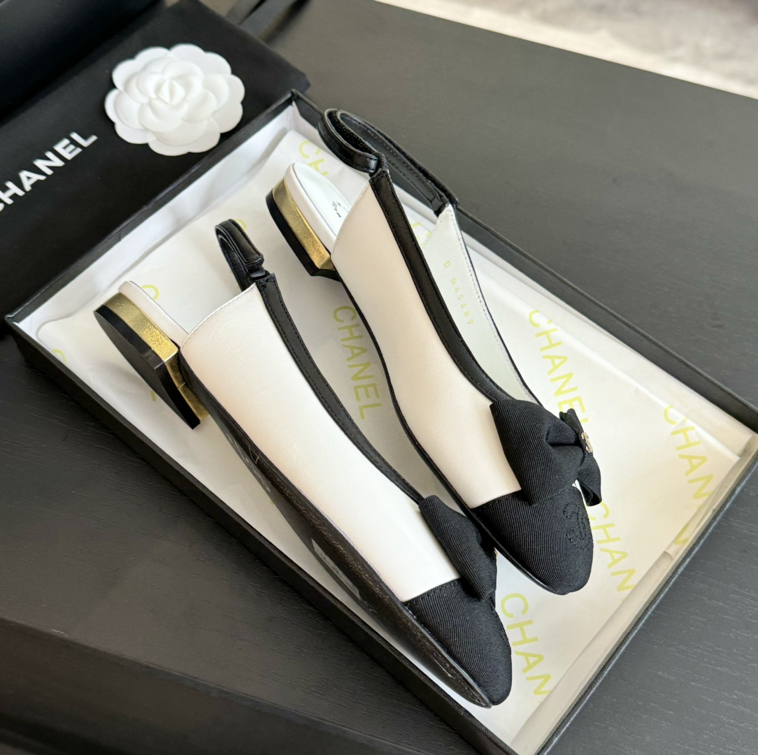 Bagsaaa Ch**el Slingbacks Black & White G45689