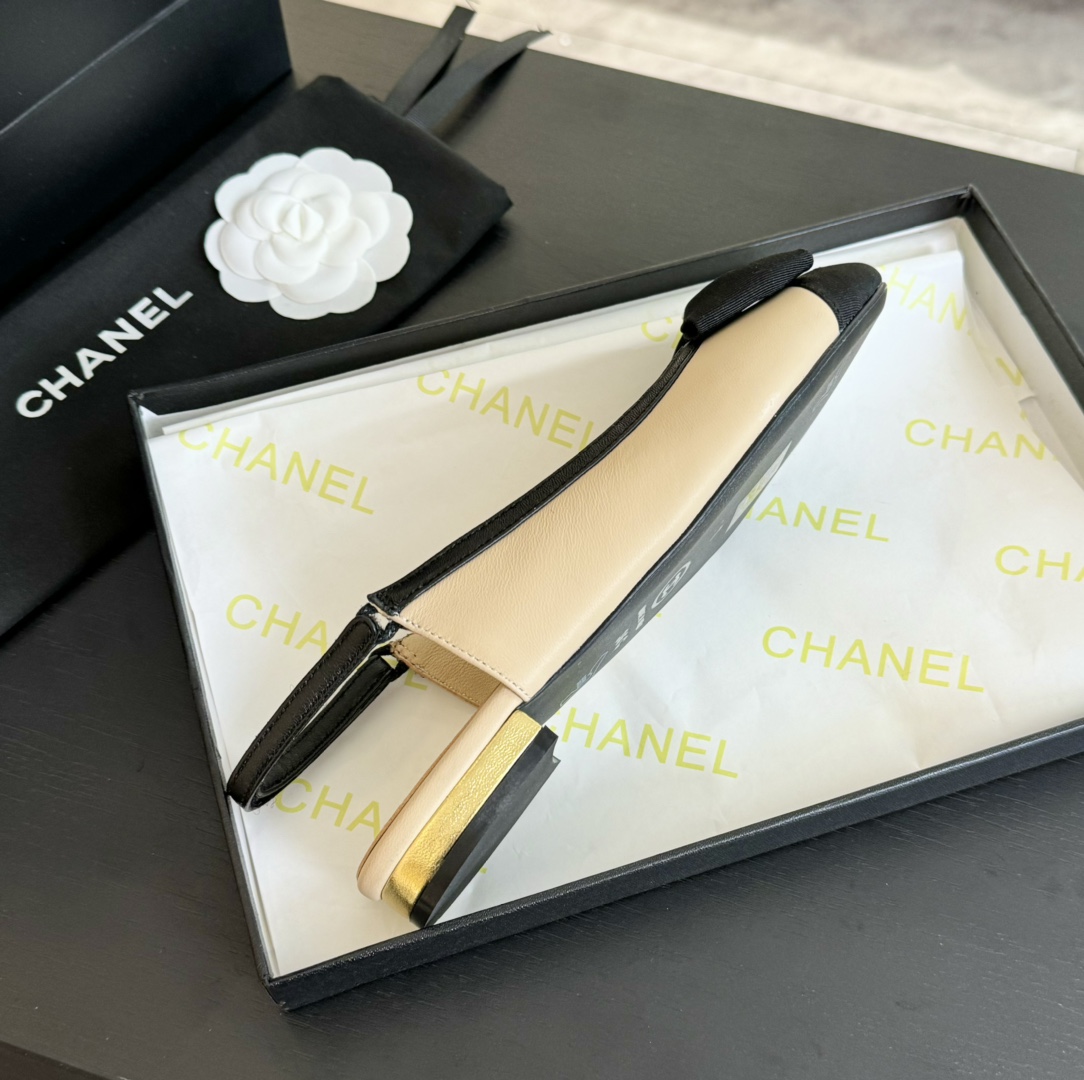 Bagsaaa Ch**el Slingbacks Black & Beige G45689
