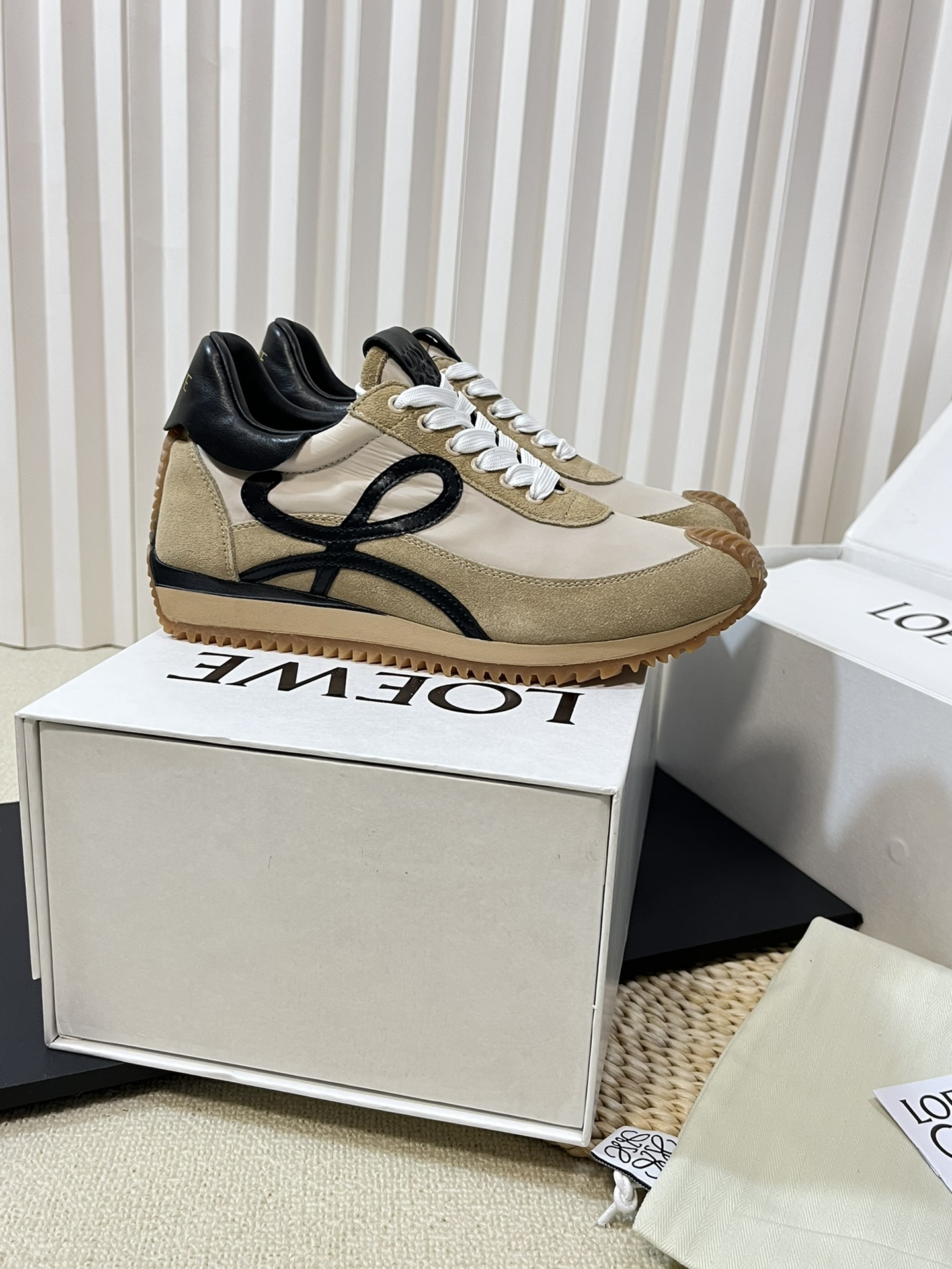 Bagsaaa L0ew* Sneakers 03