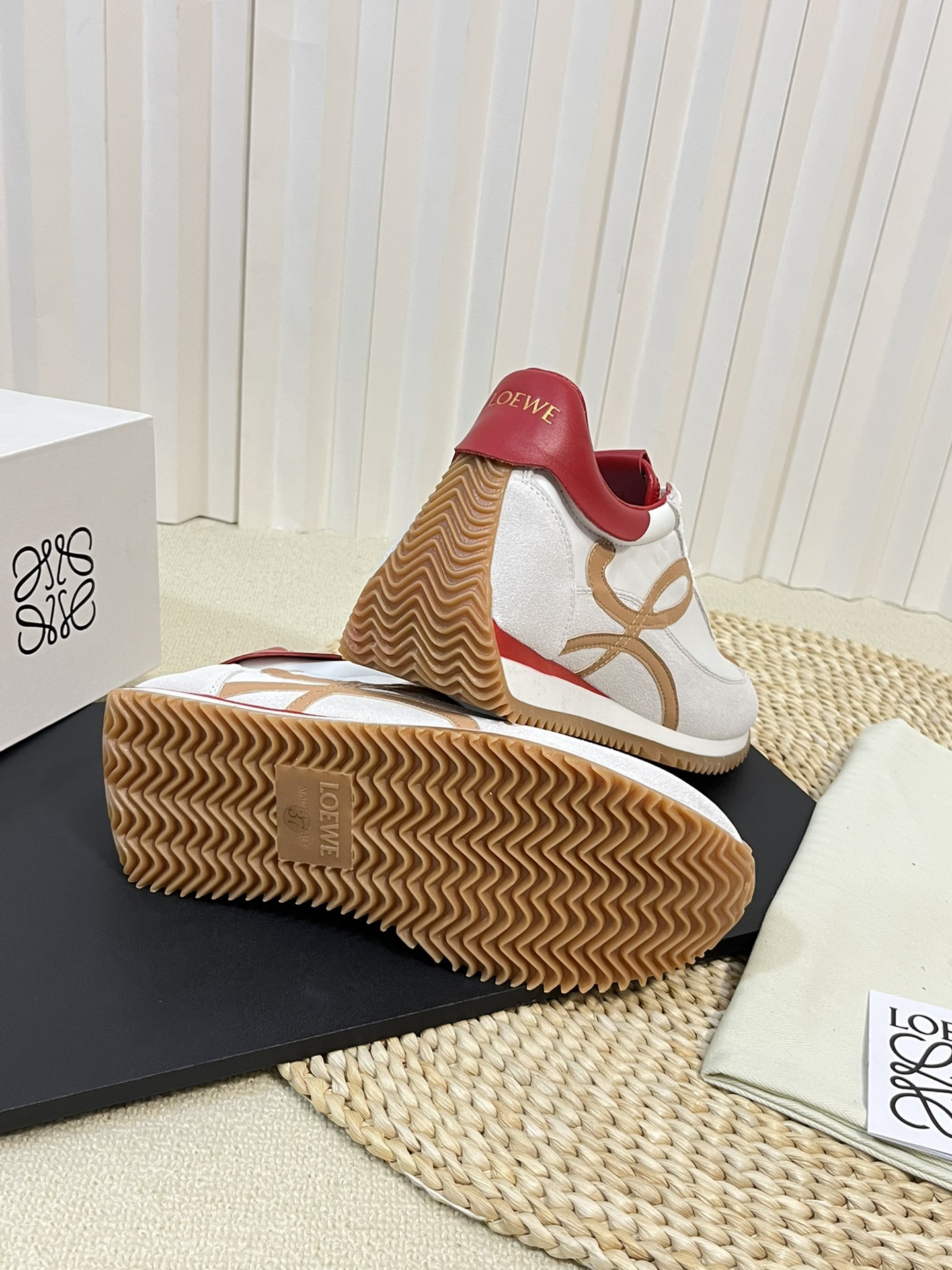 Bagsaaa L0ew* Sneakers 05