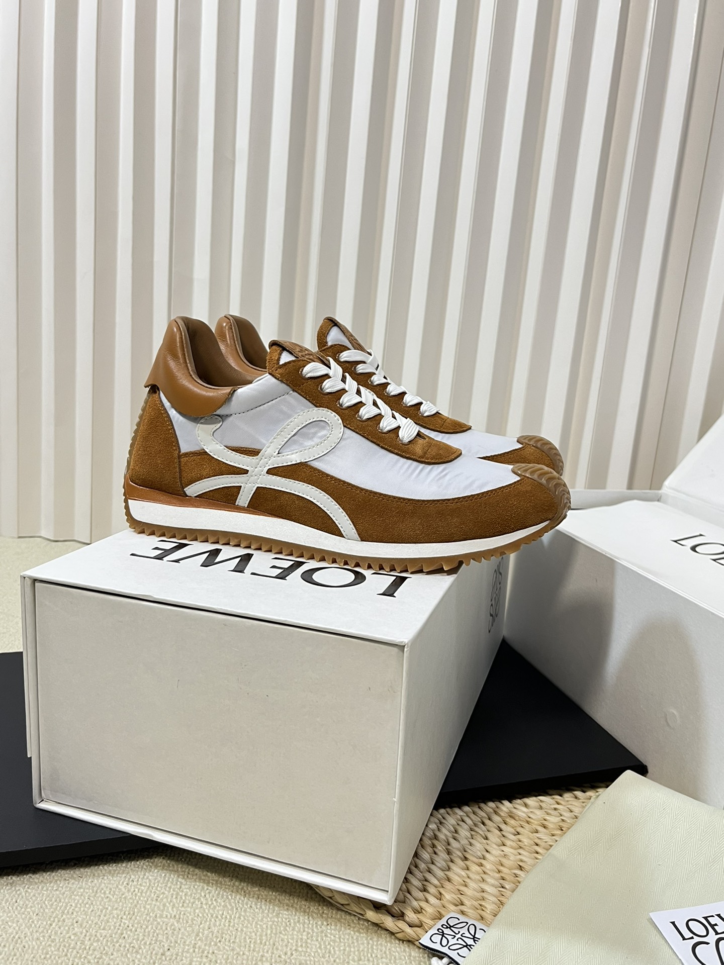 Bagsaaa L0ew* Sneakers 06