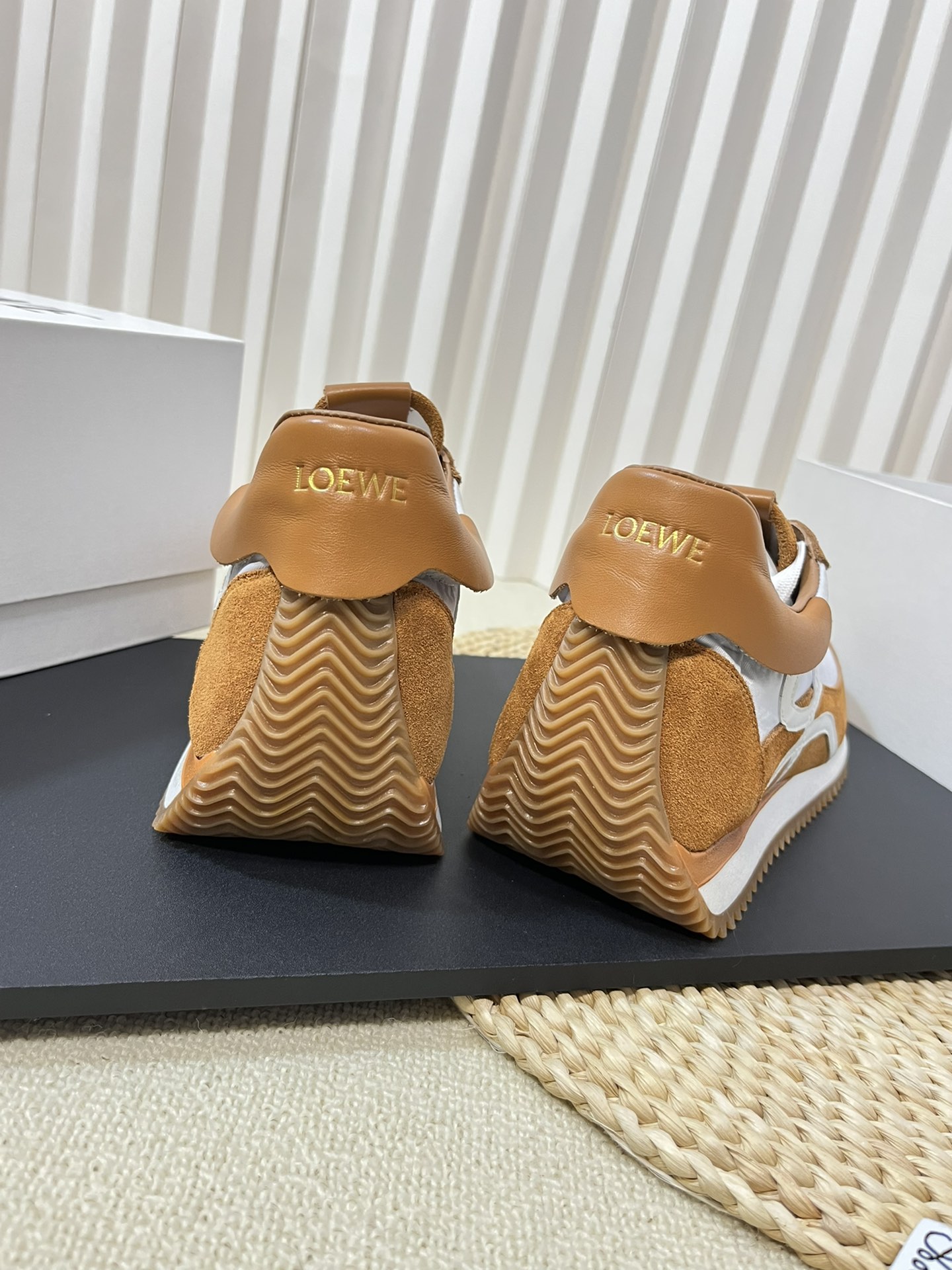 Bagsaaa L0ew* Sneakers 06