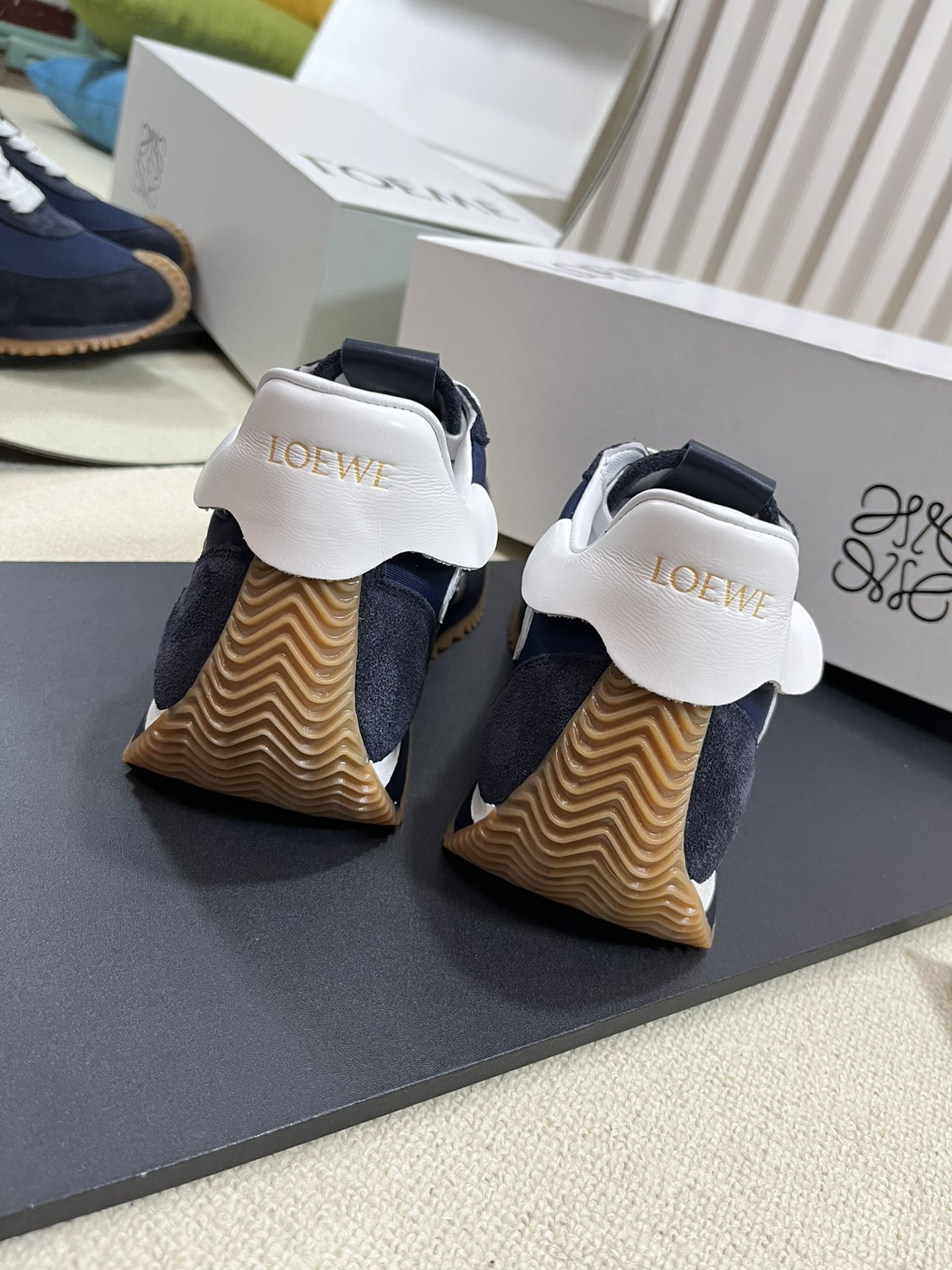 Bagsaaa L0ew* Sneakers 07