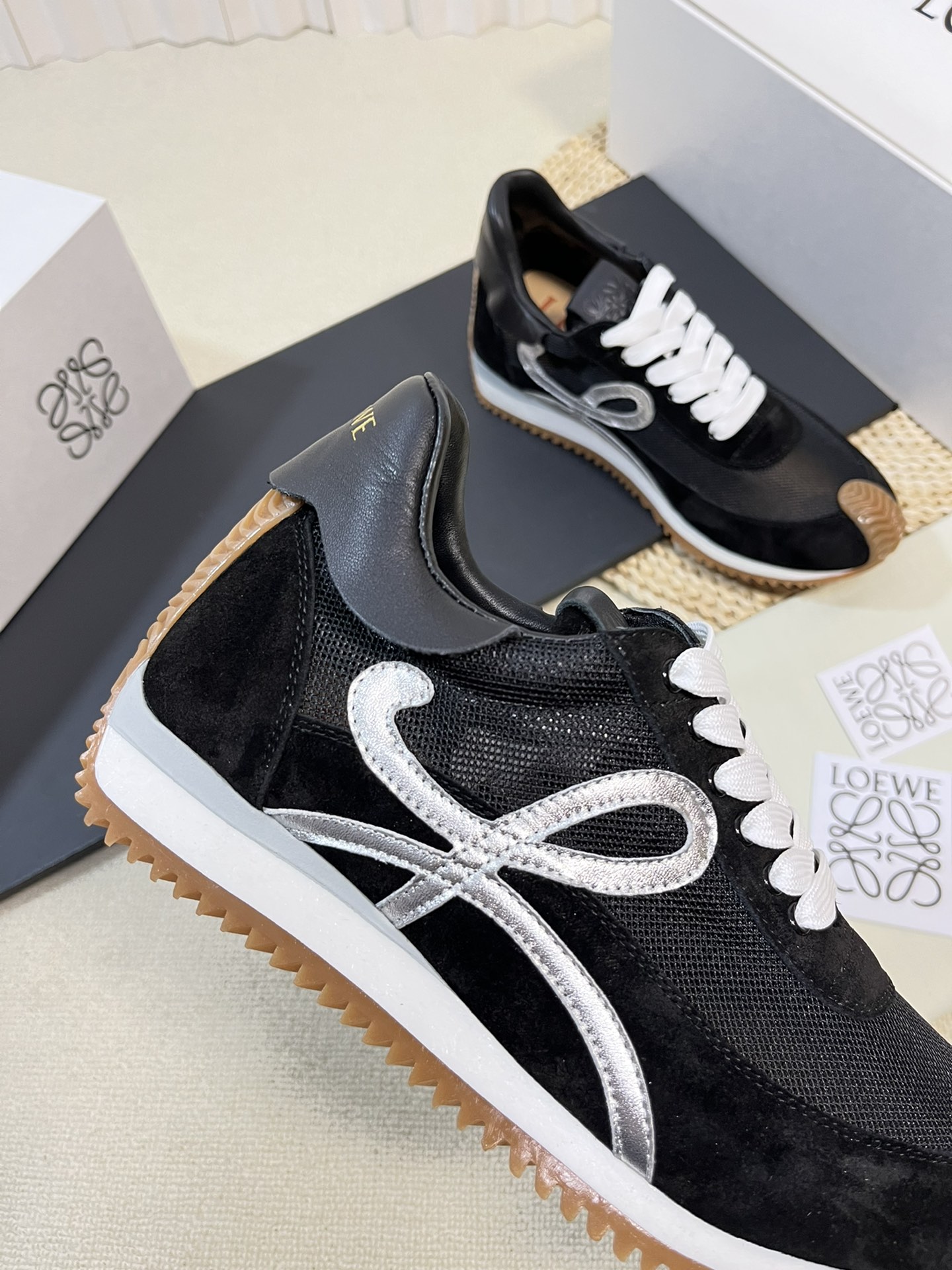 Bagsaaa L0ew* Sneakers 11