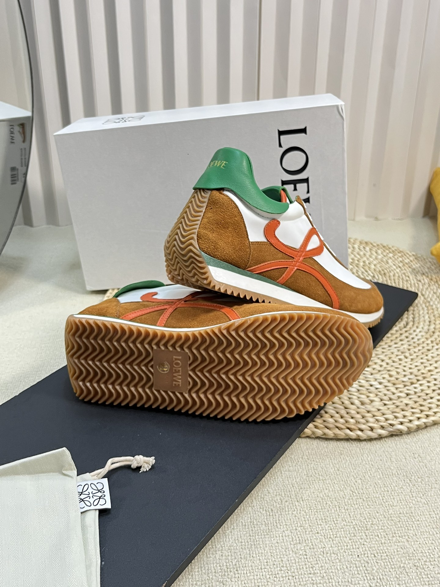 Bagsaaa L0ew* Sneakers 12