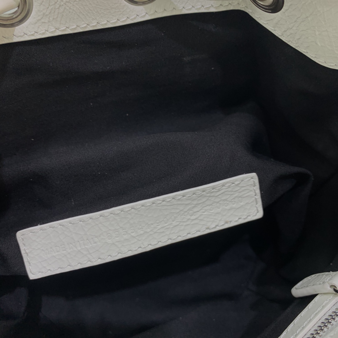 Bagsaaa Ba1en*iaga Le Cagole XS White Leather - 15x20x18cm