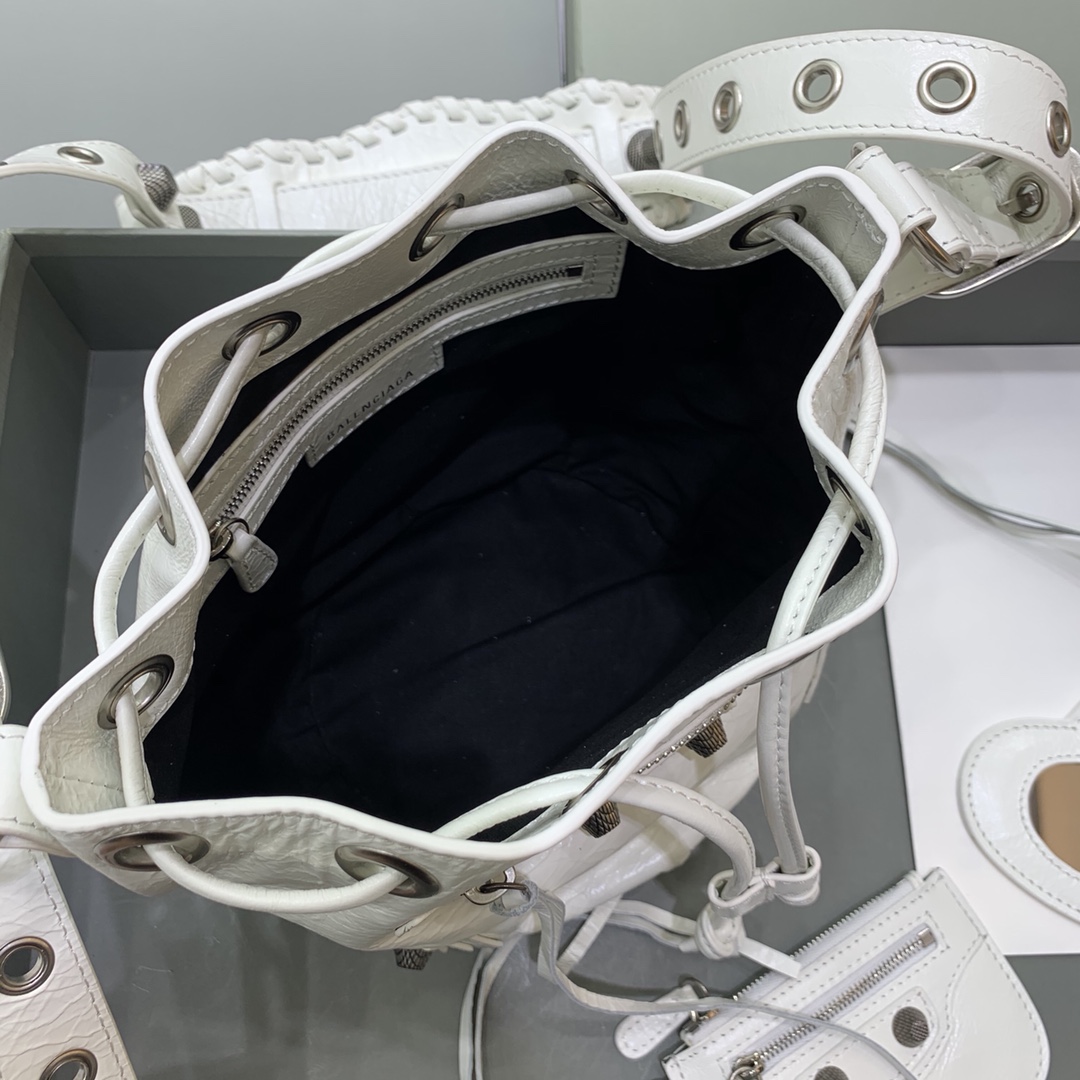 Bagsaaa Ba1en*iaga Le Cagole XS White Leather - 15x20x18cm