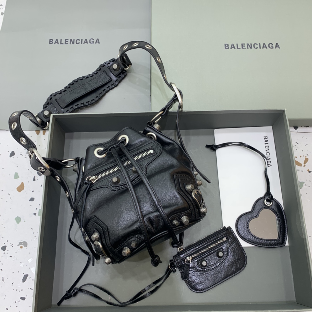 Bagsaaa Ba1en*iaga Le Cagole XS Black Leather - 15x20x18cm