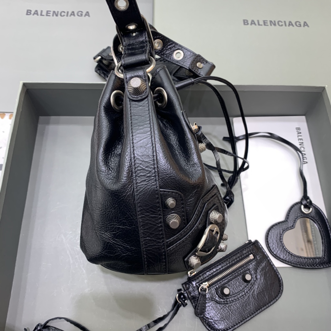 Bagsaaa Ba1en*iaga Le Cagole XS Black Leather - 15x20x18cm