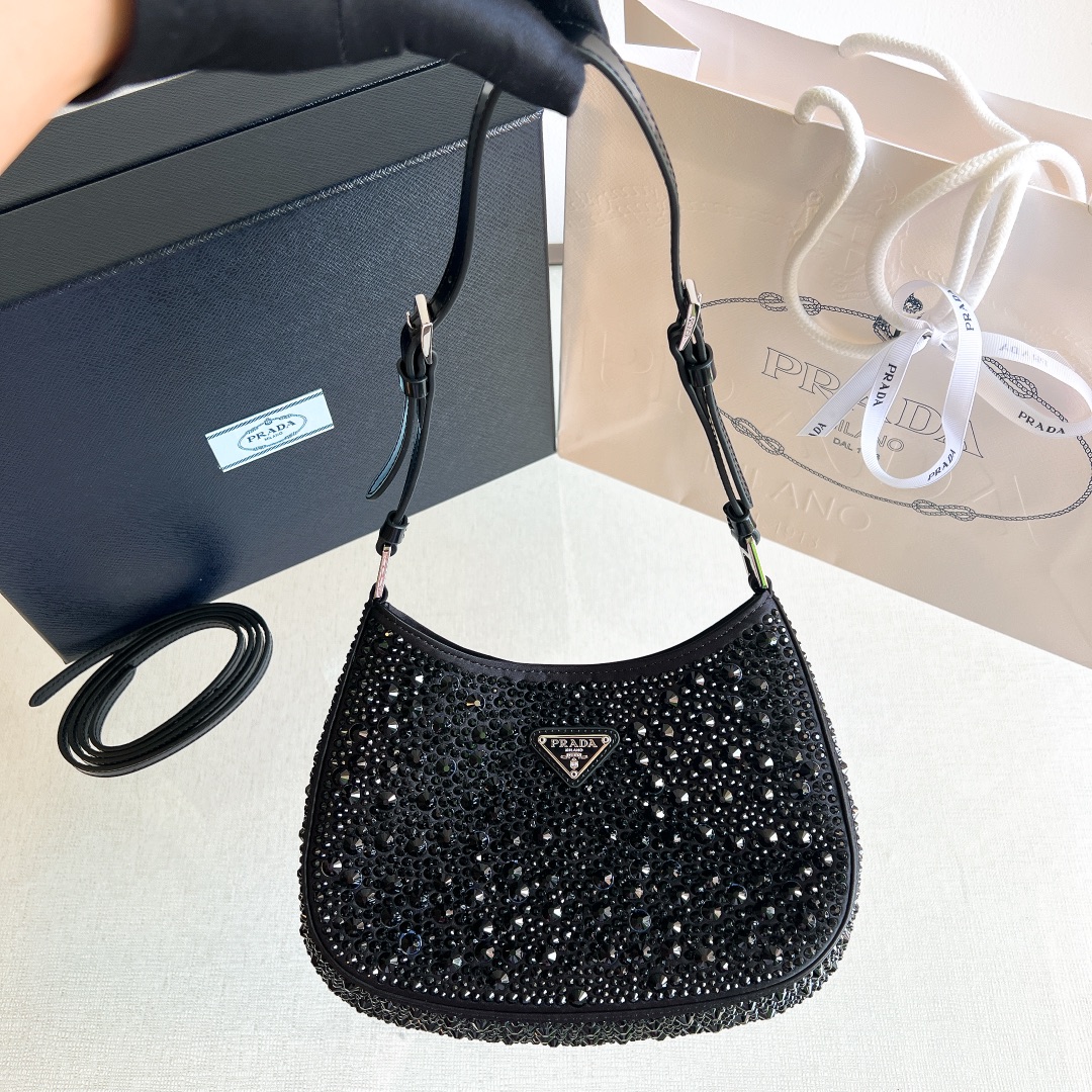 Bagsaaa Pra*a Cleo Crystal Black - 22*18*4.5cm