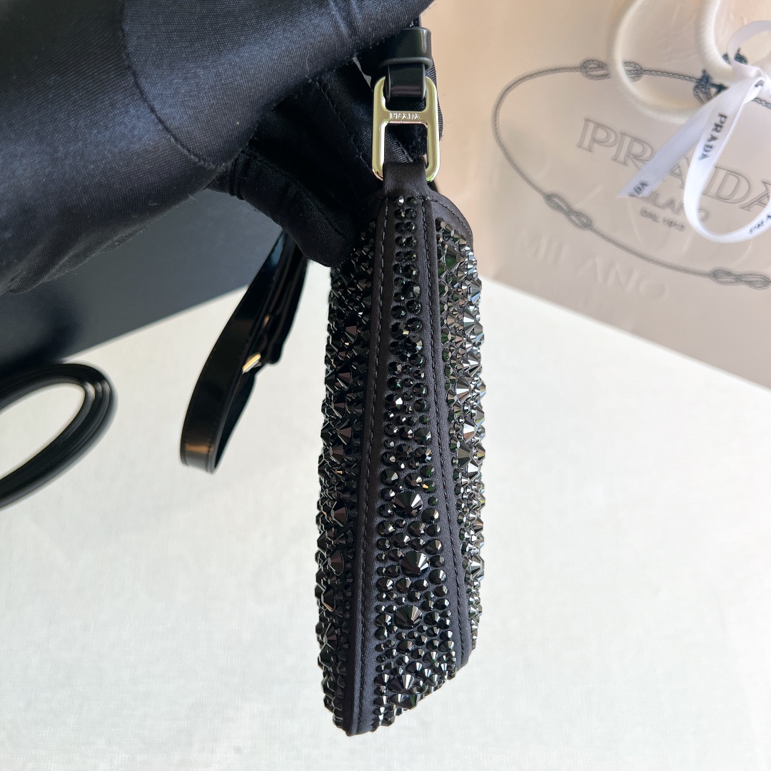 Bagsaaa Pra*a Cleo Crystal Black - 22*18*4.5cm