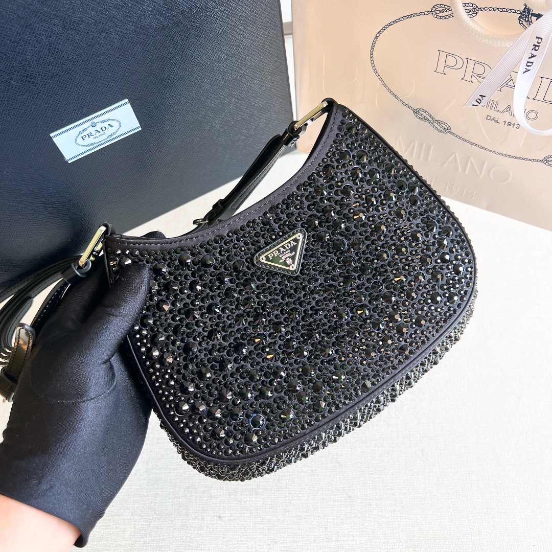 Bagsaaa Pra*a Cleo Crystal Black - 22*18*4.5cm