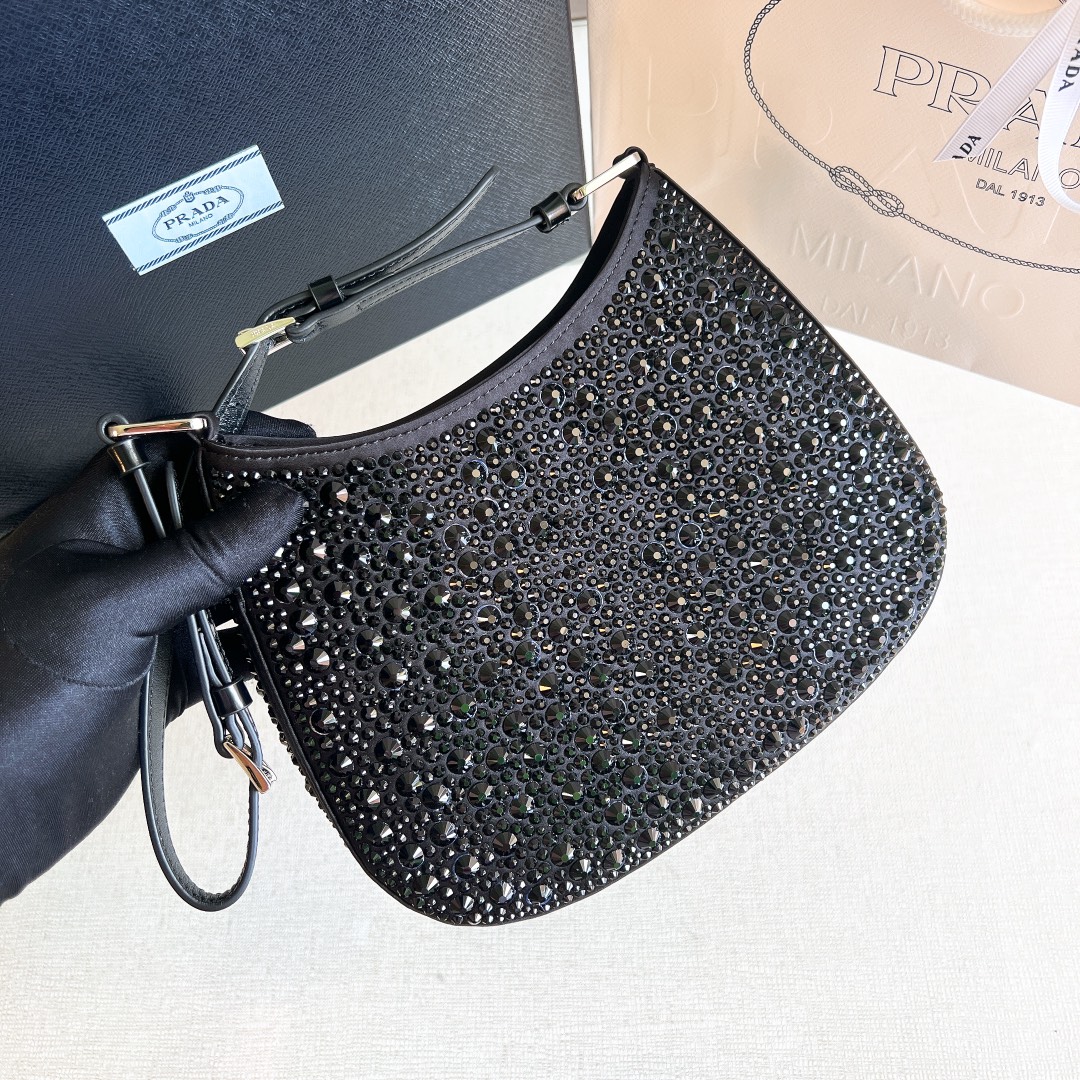 Bagsaaa Pra*a Cleo Crystal Black - 22*18*4.5cm