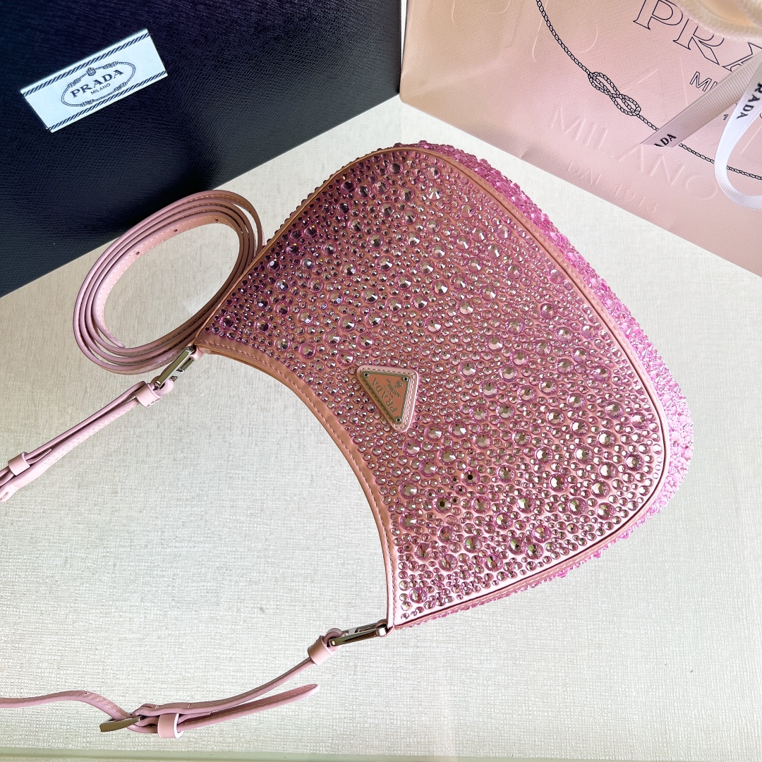 Bagsaaa Pra*a Cleo Crystal Pink - 22*18*4.5cm
