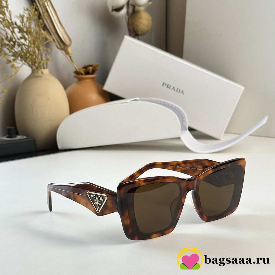 Bagsaaa Pra*a Symbole Butterfly Sunglasses 