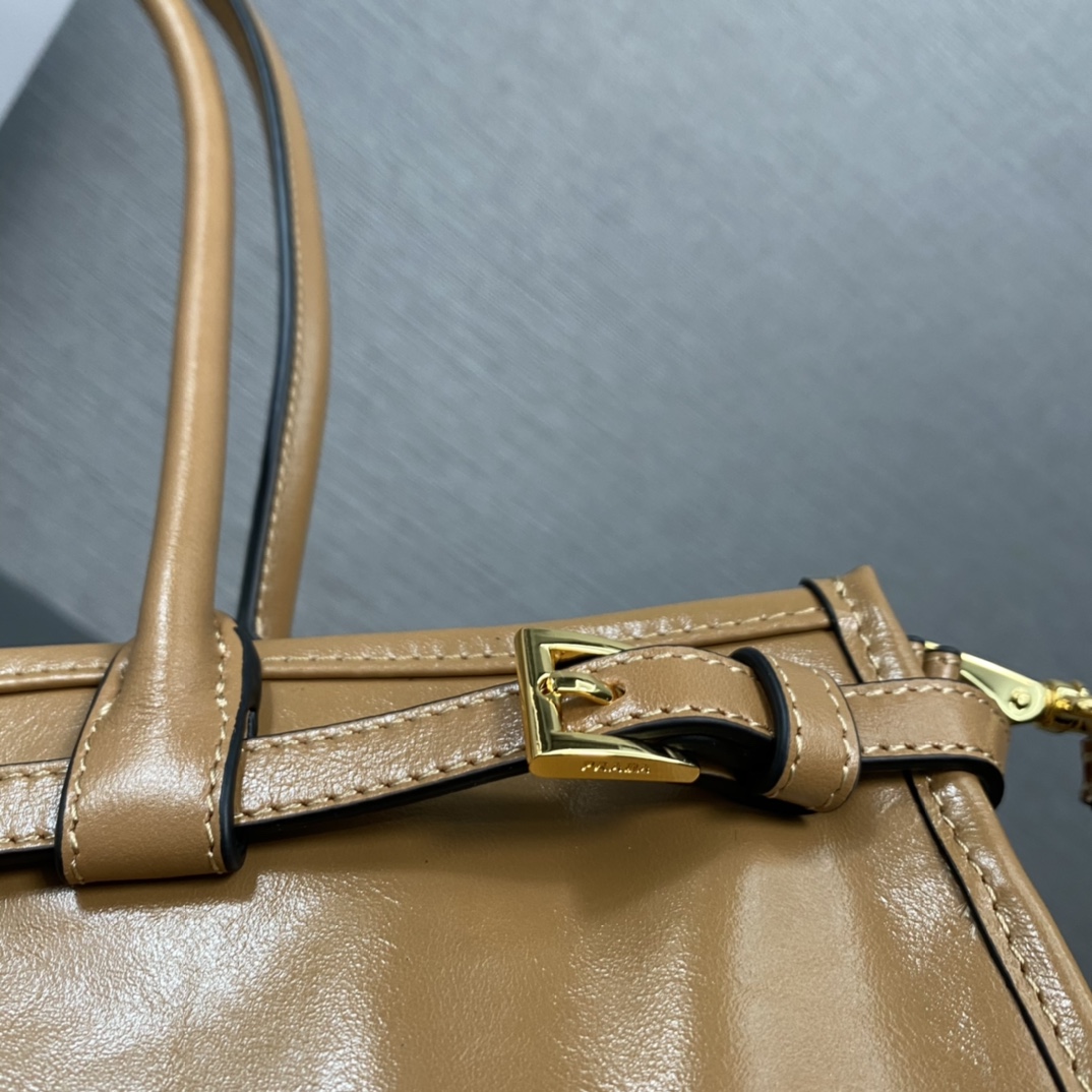 Bagsaaa Pra*a Medium leather handbag light brown - 32x15.5x2cm