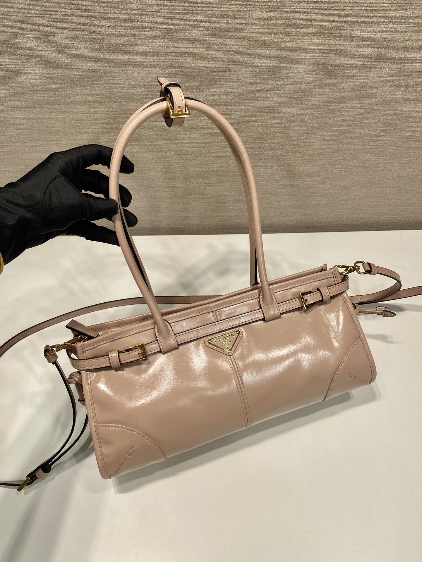 Bagsaaa Pra*a Medium leather handbag beige - 32x15.5x2cm