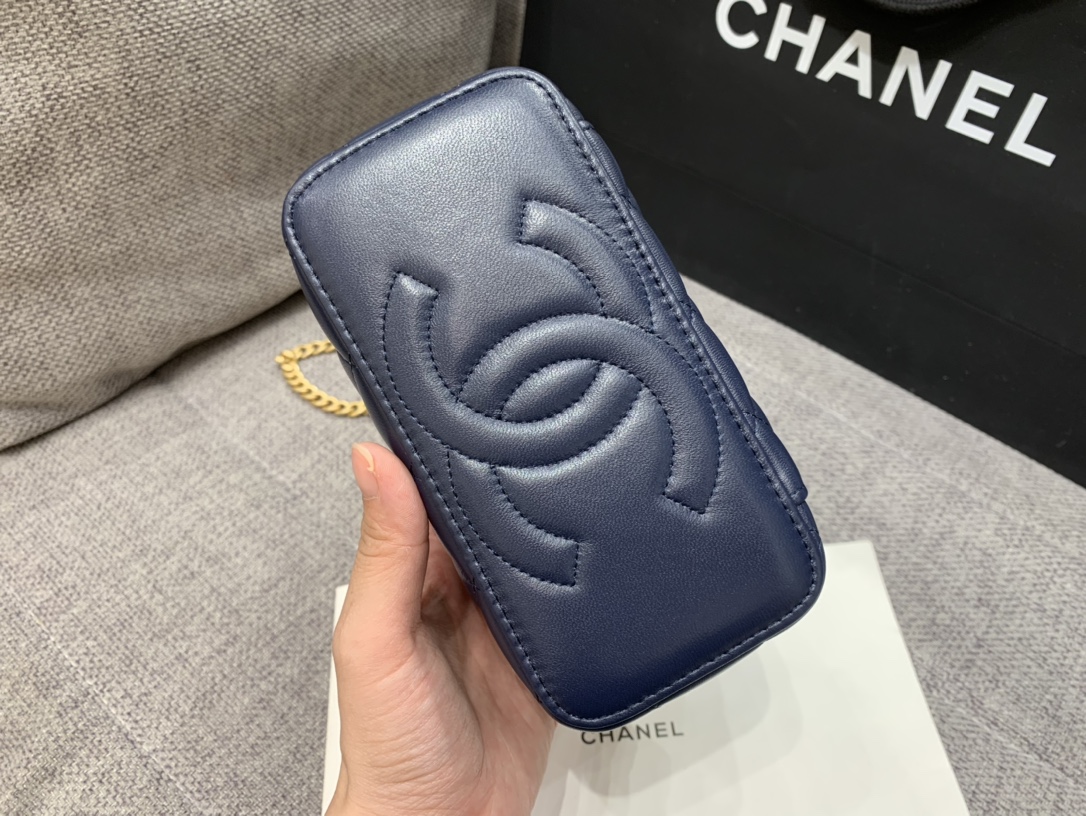 Bagsaaa Ch**el Vanity Case With Adjustable Chain Blue - 16 x 7.5 x 10.5 cm