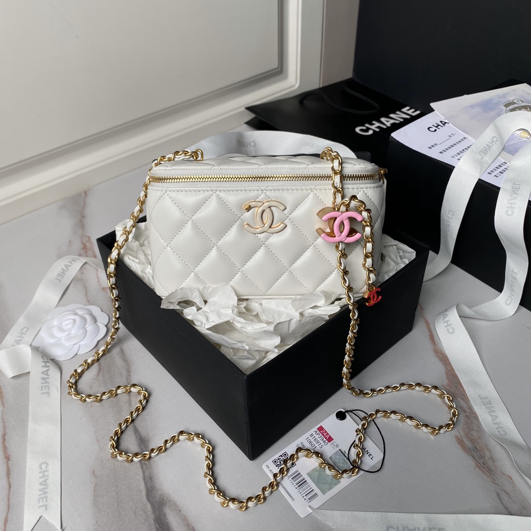 Bagsaaa Ch**el White Vanity Case Adjustable Chain Strap AP3940 - 17cm