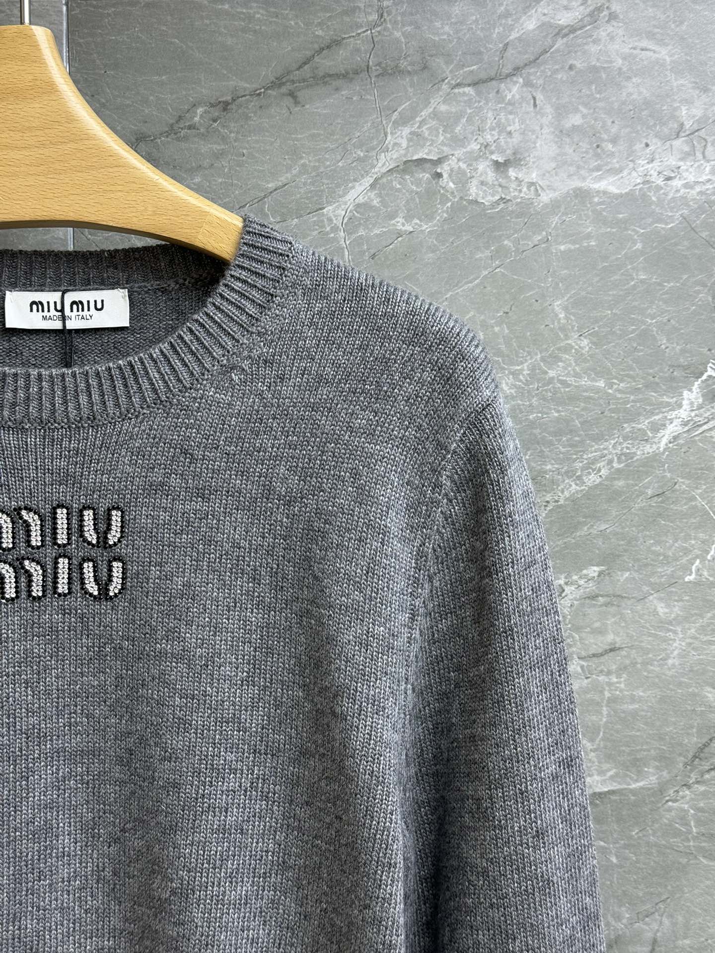 Bagsaaa M1um1u Long-Sleeved Sweater Gray
