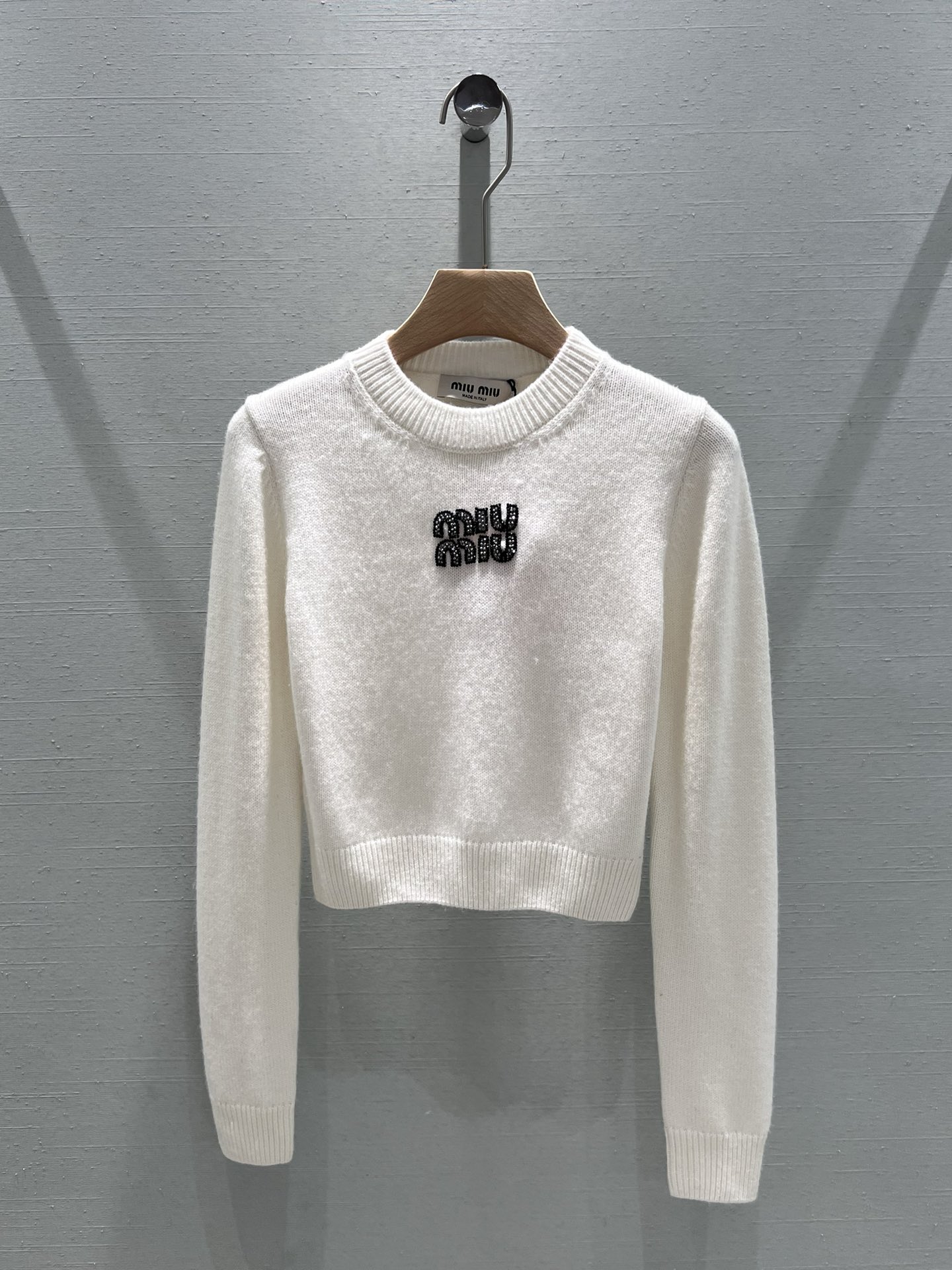 Bagsaaa M1um1u Long-Sleeved Sweater White