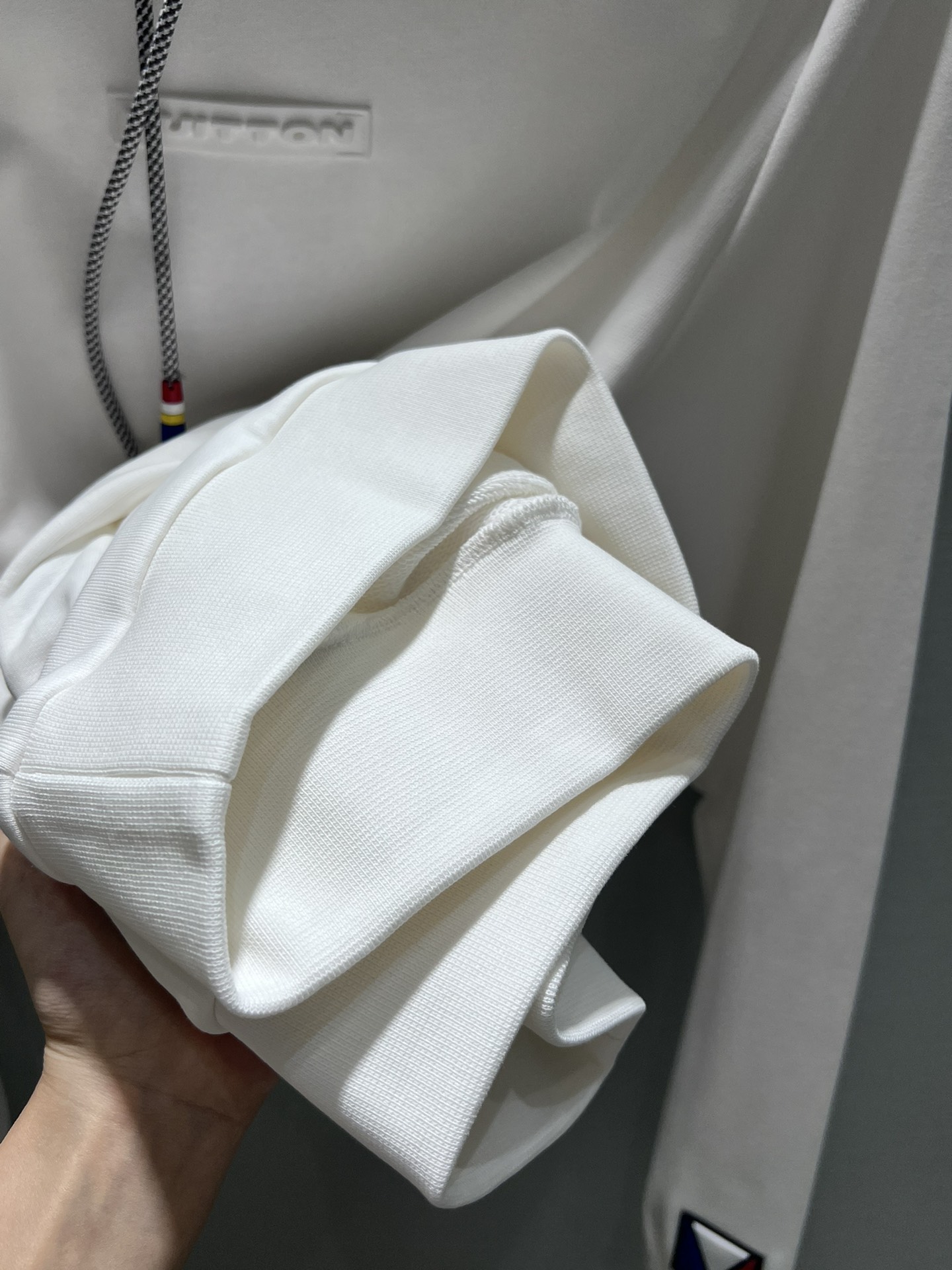 Bagsaaa L0vis Vvtt0n White Hoddie