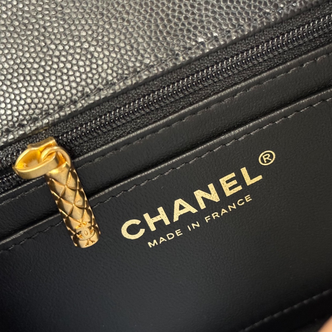 Bagsaaa Ch**el Mini With Top Handle Black Caviar - 18x8x13cm