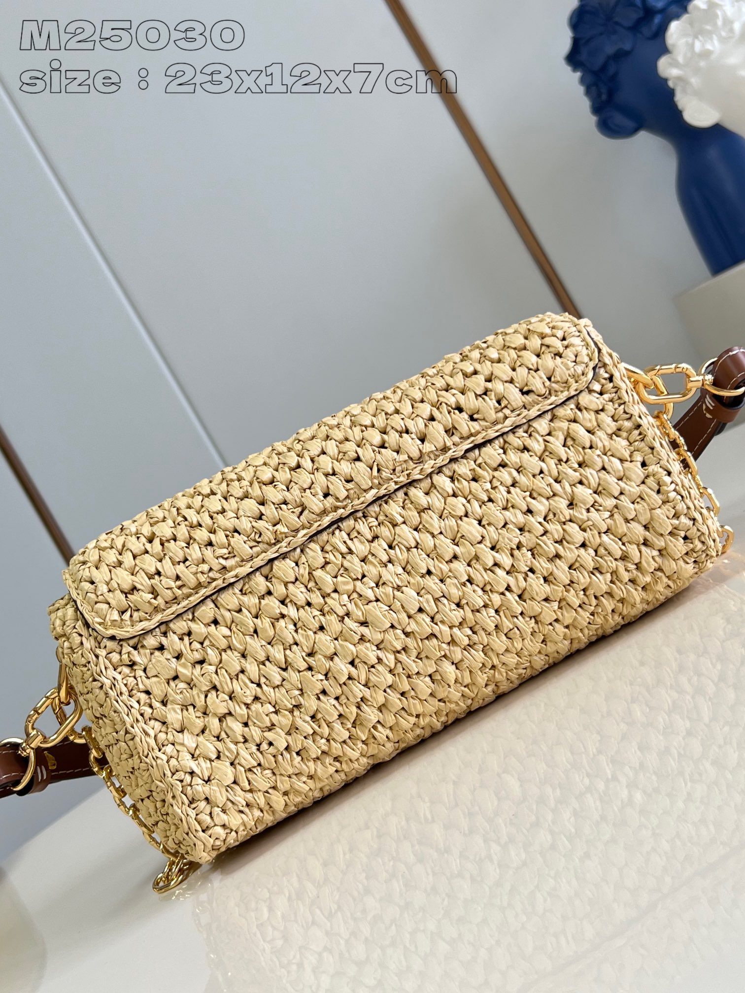 Bagsaaa L0vis Vvtt0n M25030 Twist West Natural/Tan - 23.5 x 12 x 7 cm