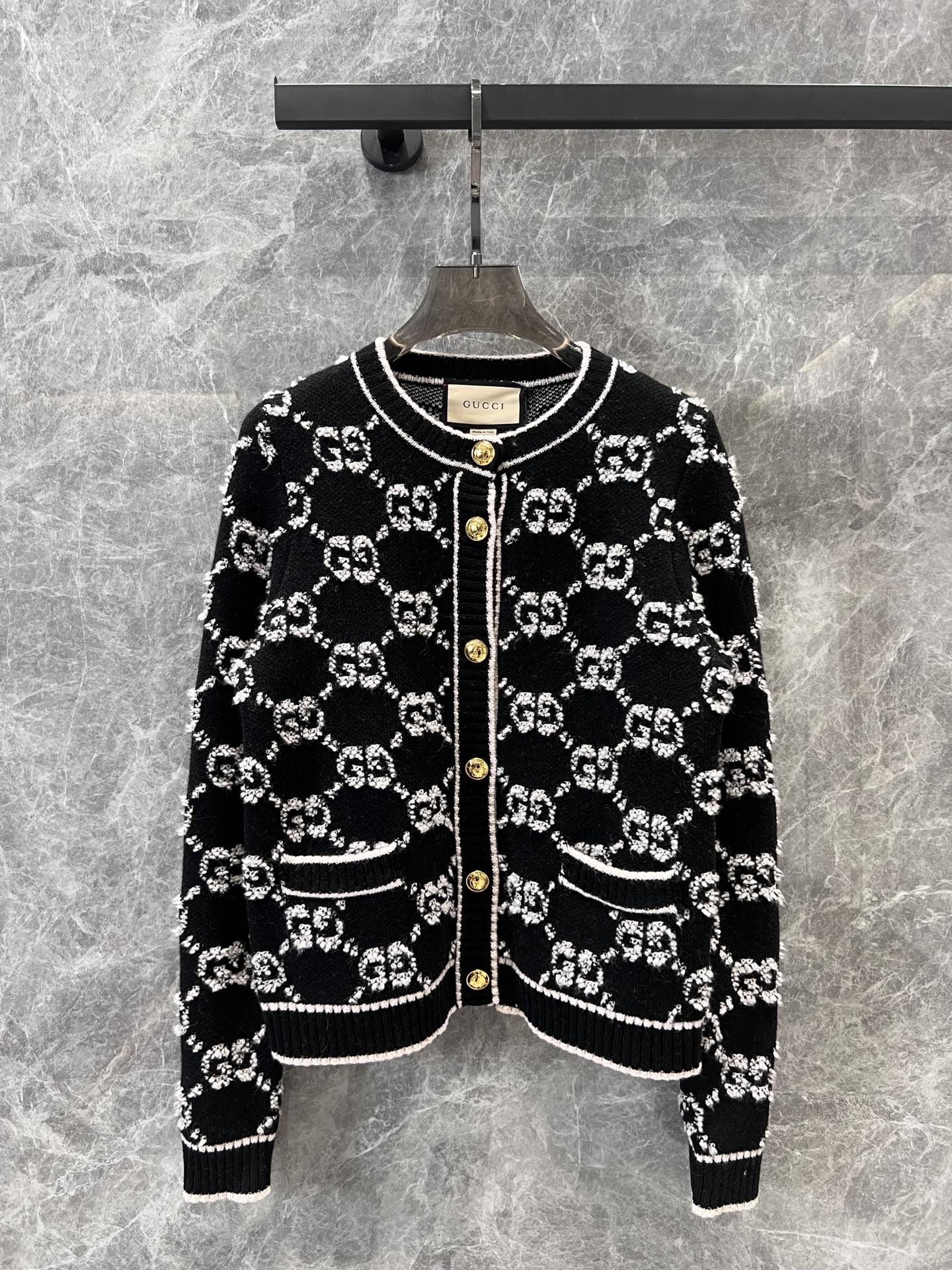 Bagsaaa Gvc*1 GG Wool Bouclé Jacquard Cardigan Black